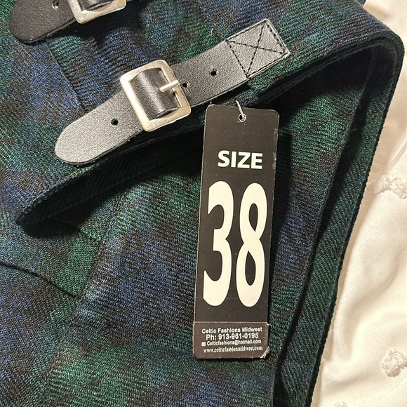 Wool kilt. Black Watch Tartan - Picture 3 of 4